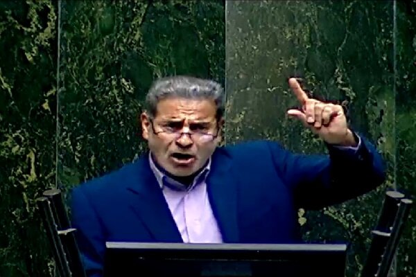 مدیر پتروشیمی شازند پیش از انتصاب از مراجع ذی‌صلاح استعلام نشده و صلاحیت‌های لازم را ندارد